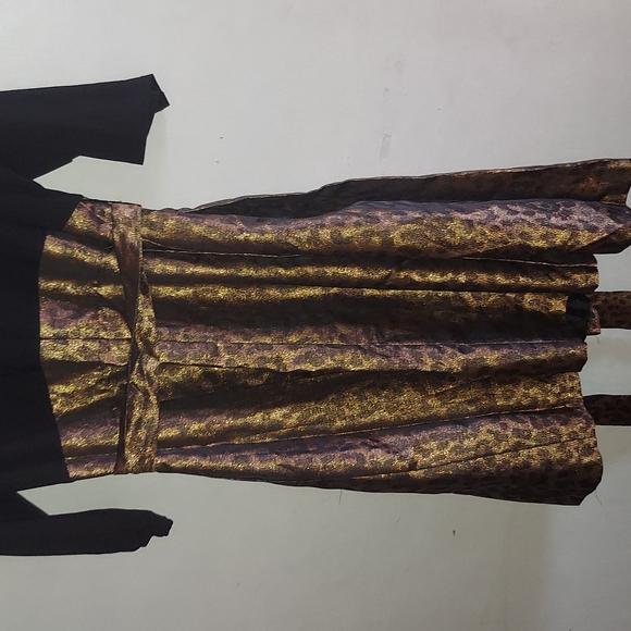 BNWOT Size 24W Jessica Howard cocktail Dress with gold designs - Picture 12 of 12